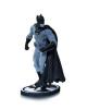 Batman Black & White Statue (DC Collectibles) - 4